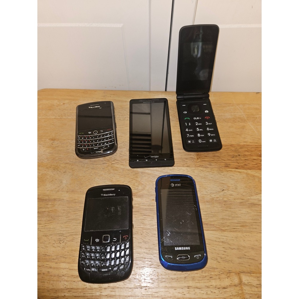Vintage Cell Phone Lot 5pc BlackBerry Motorola Samsung Droid Curve Flip As-Is